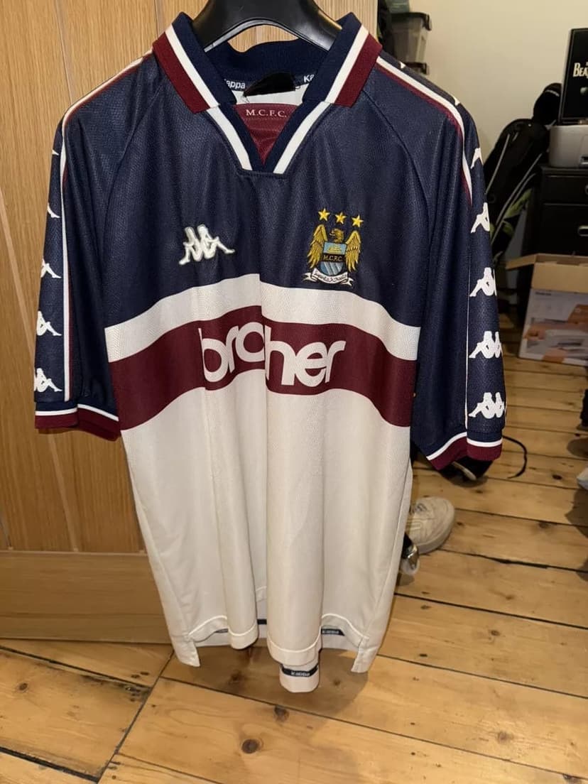 Manchester City retro jersey 